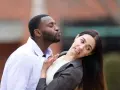 Un homme tente un baiser, mais la femme le repousse avec dégoût. Une scène qui illustre parfaitement comment sortir de la friendzone.
