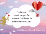 Un ange d'or tire une flèche, entouré de cœurs et de plumes. Une phrase qui touche un homme : "Aimer, c'est regarder ensemble dans la même direction.
