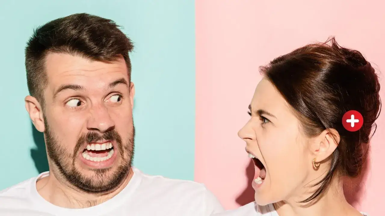 Un homme et une femme se font face, visages grimaçants. Comment dire je t'aime sans le dire ? Peut-être par des cris silencieux.